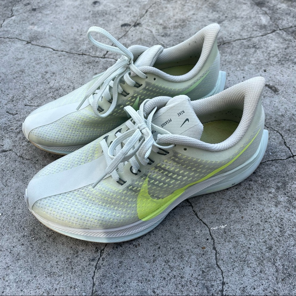 womens pegasus 35